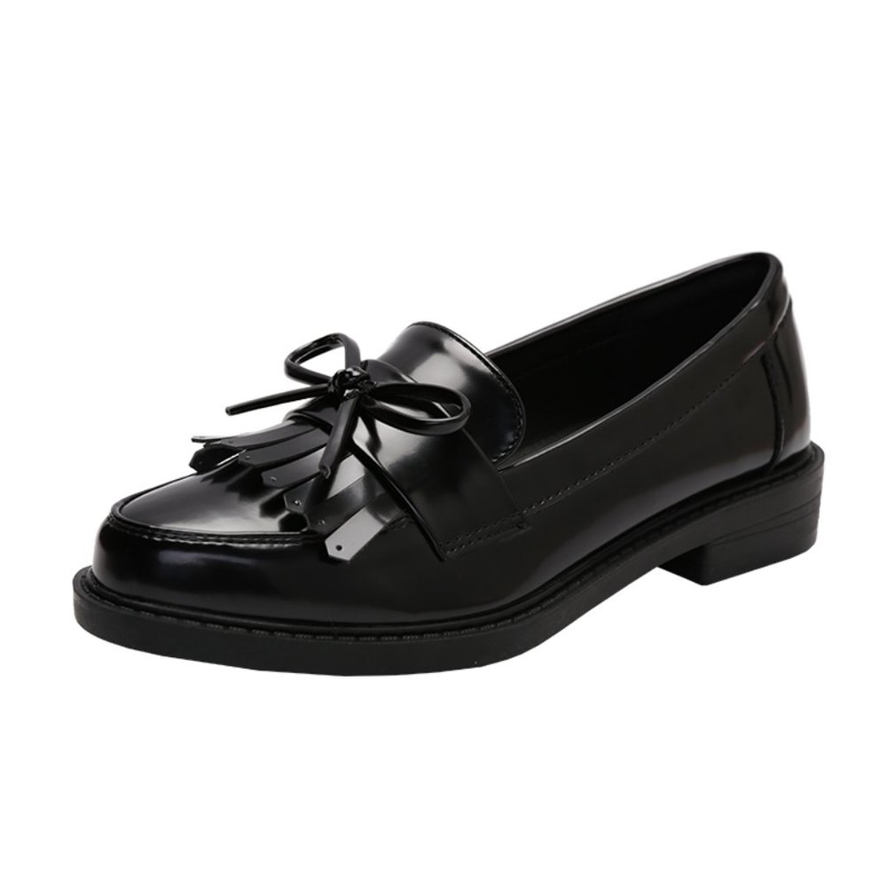 Round toe slip-on flat
